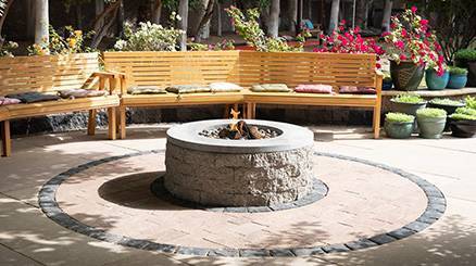 Outdoor firepit design