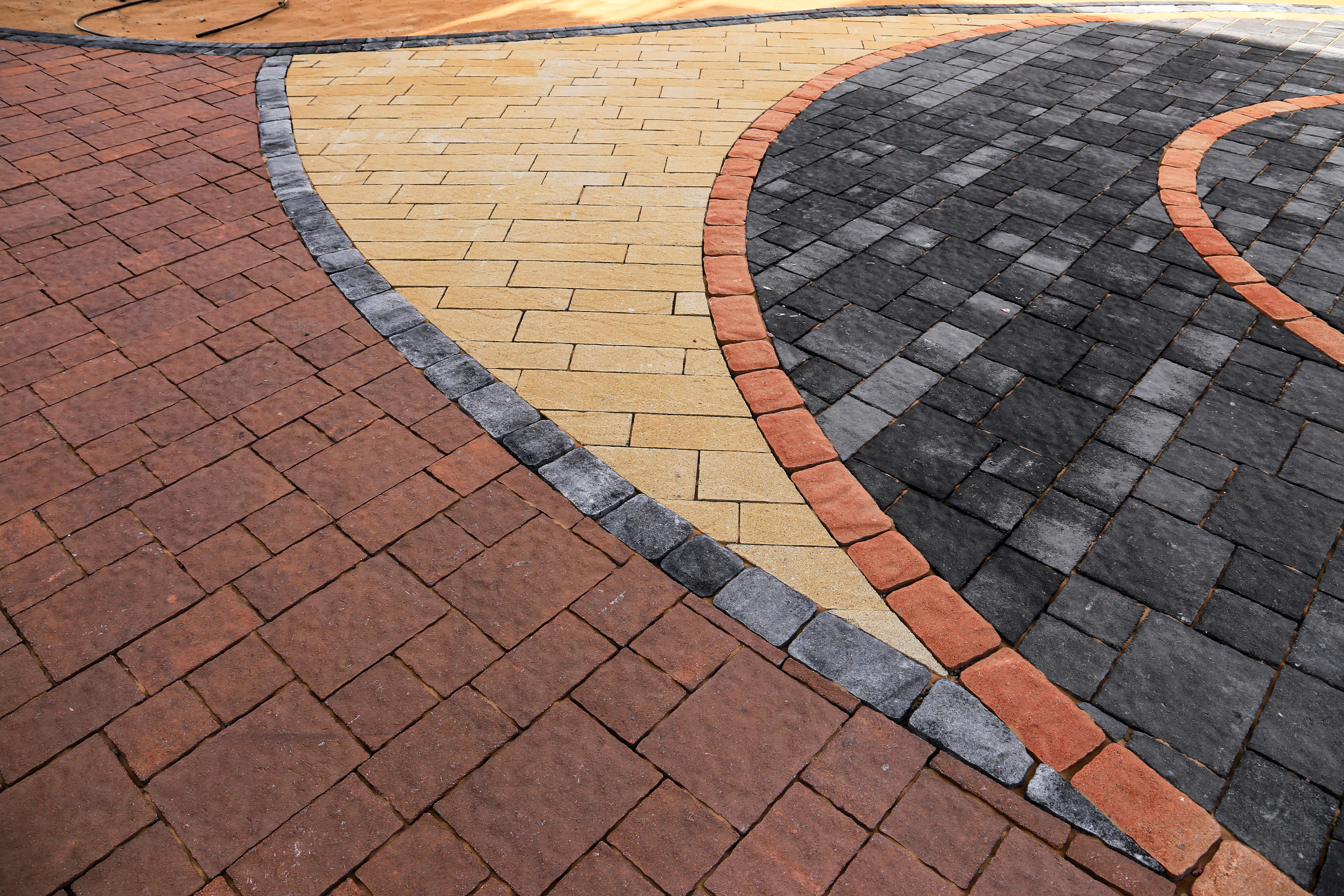 101 paver patterns: A complete guide with Ducon Outdoor Living
