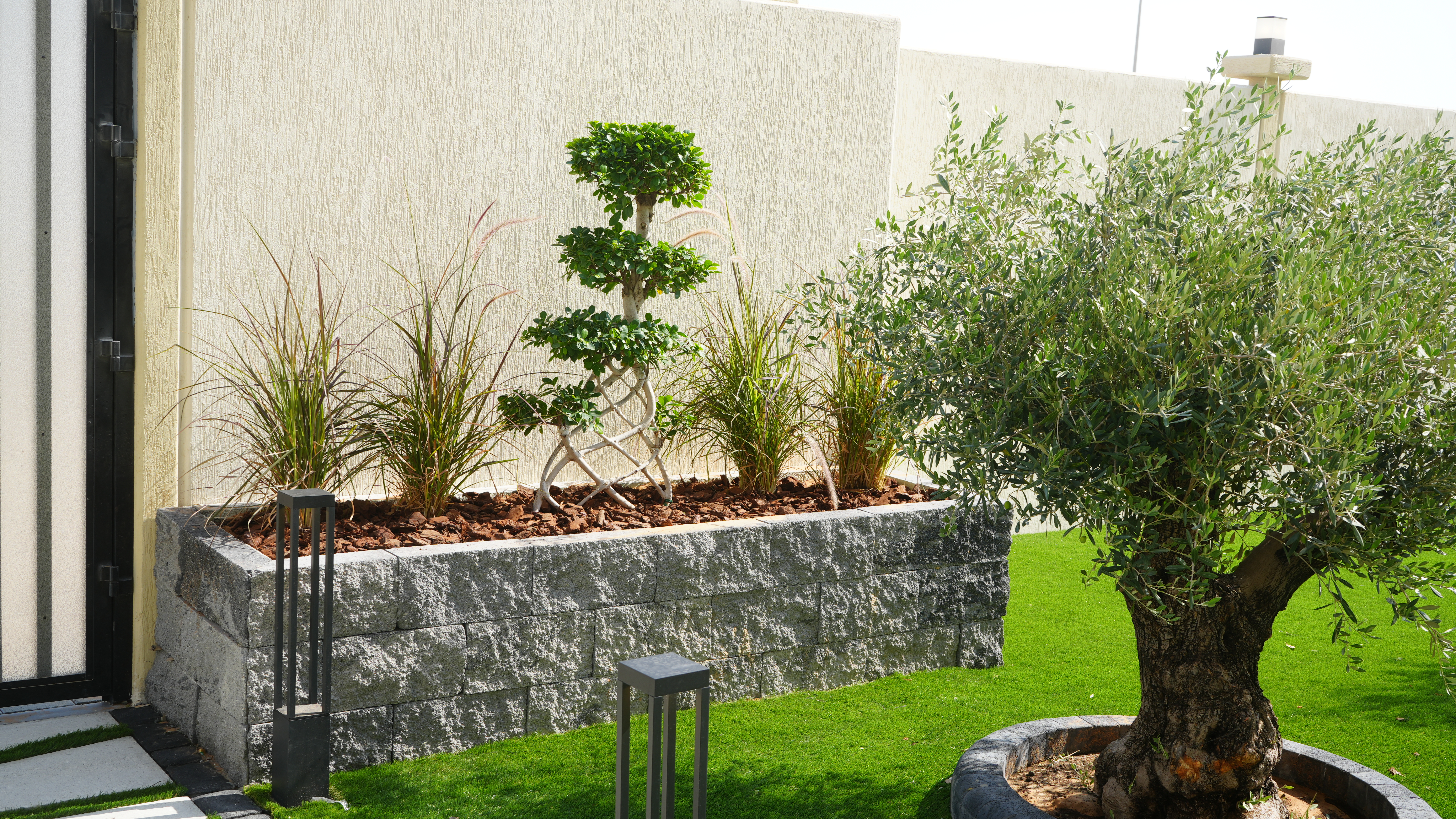 Beautify Your Outdoor Space: The Role of Planter Boxes in Landscaping